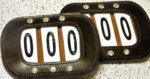 Kopfnummern Turnier Nummern Strass Glitzer Glatt + Lack Leder Braun Schwarz 1 Paar