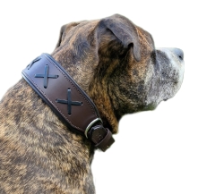 Hundehalsband Leder Zierstich Schwarz Braun Wei  M L XL BREIT Kreuz Halsband Leder Zierkreuz Lederhalsband Zierstick Schutzlasche  Hals